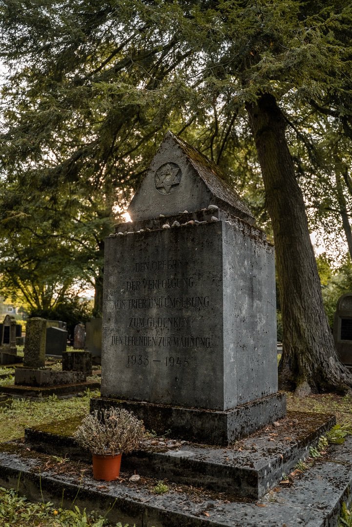 Cimetière principal, 4